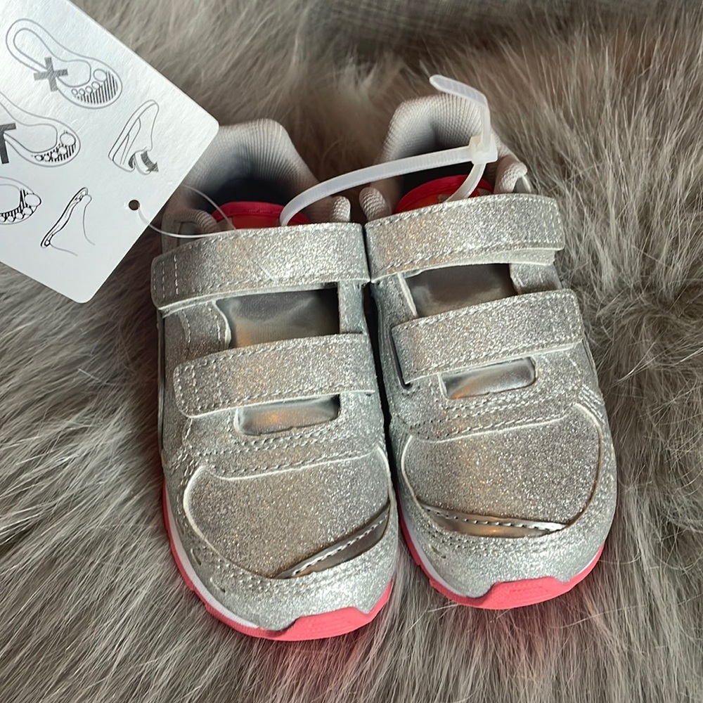 New with Tags! Puma gym shoes!